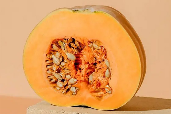 7 فوائد صحية للقرع العسلي (اليقطين) تعيده بقوة لمائدة الطعام صورة رقم 5 7 فوائد صحية للقرع العسلي (اليقطين) تعيده بقوة لمائدة الطعام صورة رقم 5