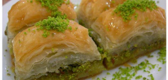 اليكم طريقة تحضير كلاج بالمهلبية والفستق الحلبي صورة رقم 4