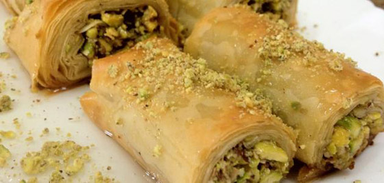 اليكم طريقة تحضير كلاج بالمهلبية والفستق الحلبي صورة رقم 5