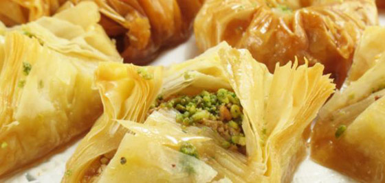 اليكم طريقة تحضير كلاج بالمهلبية والفستق الحلبي صورة رقم 7