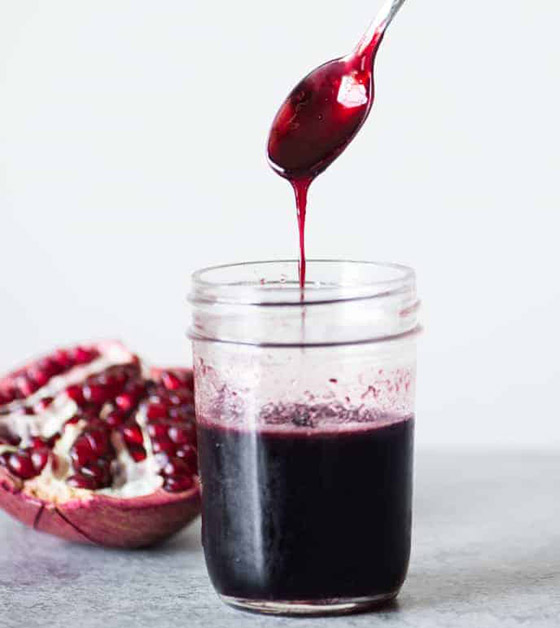 مذاقه حلو ولاذع.. إليكم 5 فوائد لتناول دبس الرمان واستخدامه في الطهي صورة رقم 5