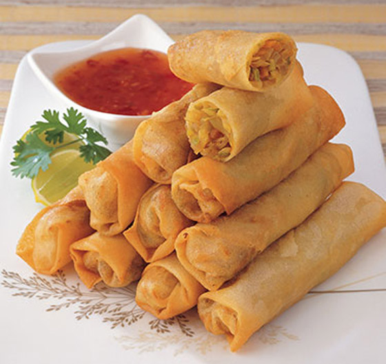 بمكونات بسيطة جدا.. إليكم طريقة تحضير سبرينغ رولز ولا أشهى صورة رقم 3