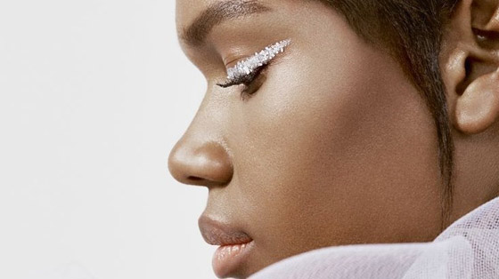 هل تجرؤين على تطبيق المكياج اللامع في الخريف؟ صورة رقم 1