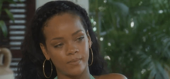 الوجه الباكي.. أحدث صيحات المكياج في 2022 صورة رقم 2