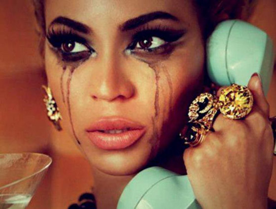 الوجه الباكي.. أحدث صيحات المكياج في 2022 صورة رقم 3