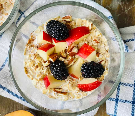 إليكم وصفة شوفان باللبن الزبادي والفواكه الخفيفة لرجيم صحي ولذيذ صورة رقم 3