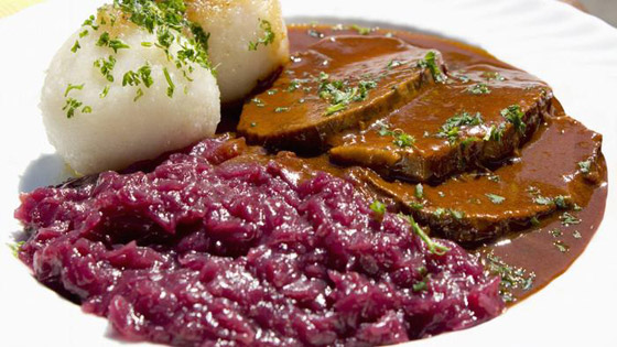 بالصور.. إليكم وجبات شهية يفضلها الألمان في فصل الشتاء صورة رقم 1 بالصور.. إليكم وجبات شهية يفضلها الألمان في فصل الشتاء صورة رقم 1