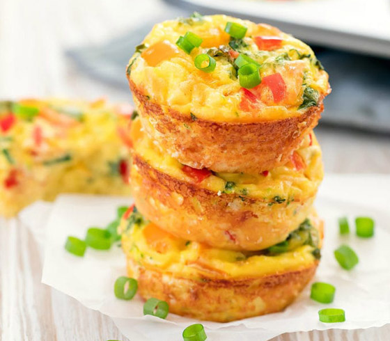 إليكم طريقة تحضير أومليت كب كيك للفطور.. طيب وشهي صورة رقم 5 إليكم طريقة تحضير أومليت كب كيك للفطور.. طيب وشهي صورة رقم 5