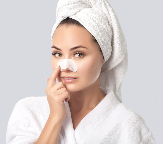 لإزالة الجلد الميت والرؤوس السوداء.. وصفات تحضير لاصقات تنظيف البشرة منزليا صورة رقم 2 لإزالة الجلد الميت والرؤوس السوداء.. وصفات تحضير لاصقات تنظيف البشرة منزليا صورة رقم 2