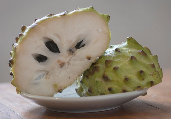 مضادة للسرطان وممتازة لصحة الشعر والجسم.. إليكم فوائد فاكهة القشطة صورة رقم 5