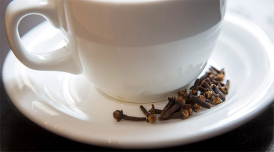يسكِن الألم ويعزز صحة المعدة.. 7 فوائد صحية لشاي القرنفل صورة رقم 7