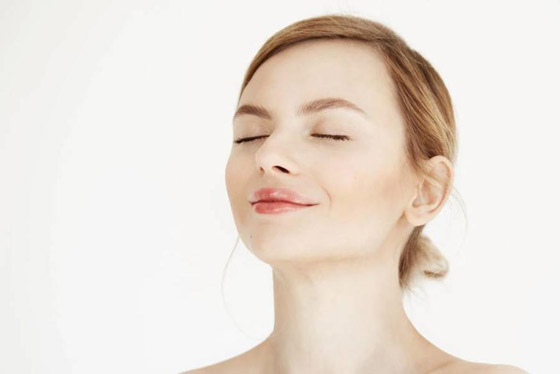 ‎لبشرة خالية من العيوب.. إليك أسرع المقشرات الطبيعية للوجه صورة رقم 2