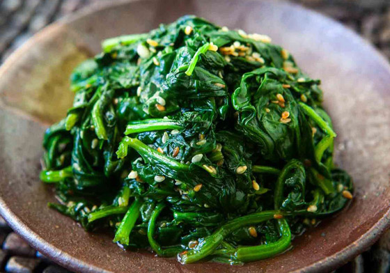 عظام أقوى وبشرة مشرقة.. 5 فوائد صحية مذهلة لهذه الأوراق الخضراء صورة رقم 4 عظام أقوى وبشرة مشرقة.. 5 فوائد صحية مذهلة لهذه الأوراق الخضراء صورة رقم 4