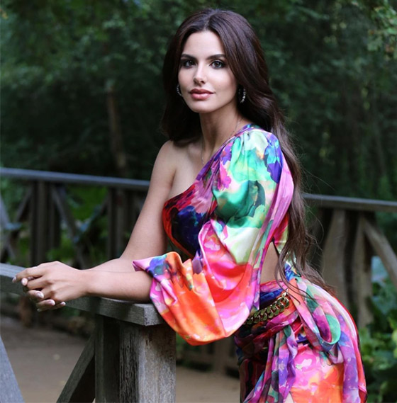 فيديو وصور: ملكة جمال فلسطين تحقق لقبا عالميا.. متزوجة وأم لفتاة عمرها 10 سنوات صورة رقم 22 فيديو وصور: ملكة جمال فلسطين تحقق لقبا عالميا.. متزوجة وأم لفتاة عمرها 10 سنوات صورة رقم 22