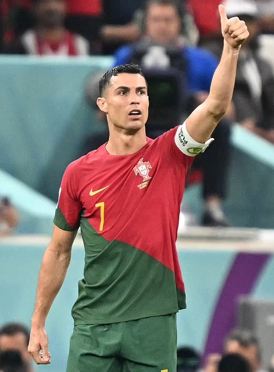 صورة رقم 13 - رونالدو إلى نادي النصر السعودي.. مقابل 207 مليون يورو سنويا صورة رقم 13 - رونالدو إلى نادي النصر السعودي.. مقابل 207 مليون يورو سنويا