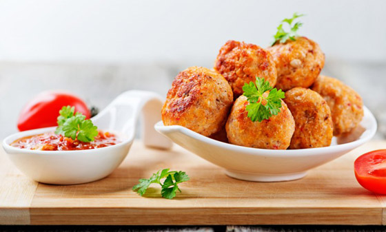 إليكم طريقة تحضير كرات الدجاج المشوية بالشوفان للرجيم صورة رقم 1