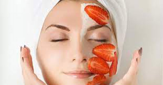 أقنعة الفراولة.. لبشرة متوهجة قبل رأس السنة 2023 صورة رقم 5