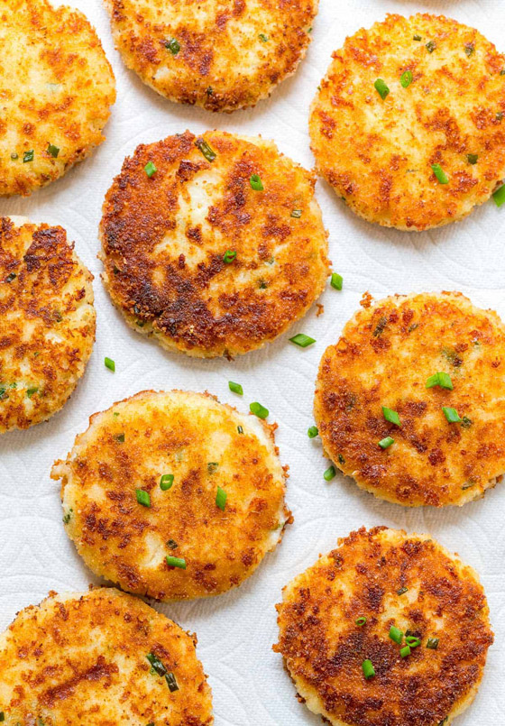 إليكم طريقة تحضير بان كيك البطاطس والجبنة.. وصفة طيبة ومميزة صورة رقم 3