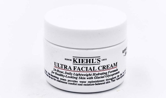 أفضل 7 كريمات ليلية.. لتجديد شباب البشرة وترطيبها صورة رقم 2