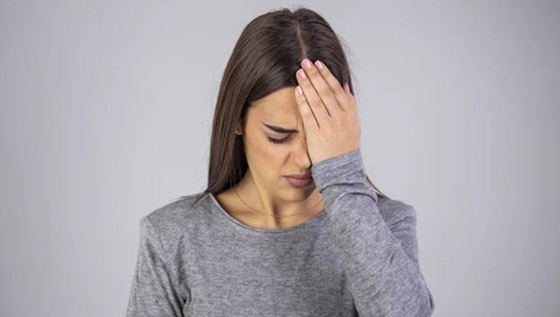 ما مخاطر الاستخدام الدائم للآيلاينر؟ صورة رقم 3