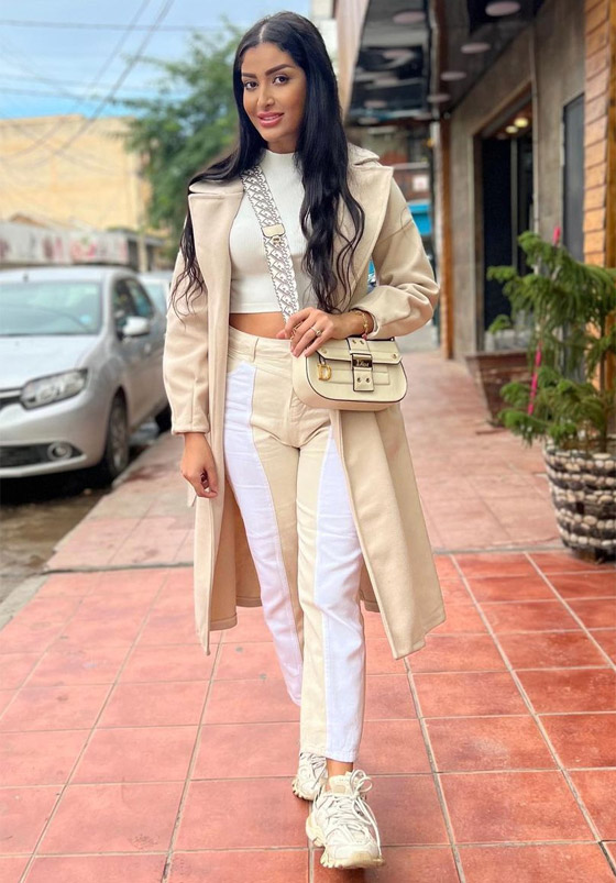 القبض على ملكة الجمال الجزائرية 