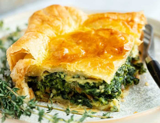 إليكم طريقة تحضير فطيرة سبانخ للرجيم.. خفيفة وشهية صورة رقم 3