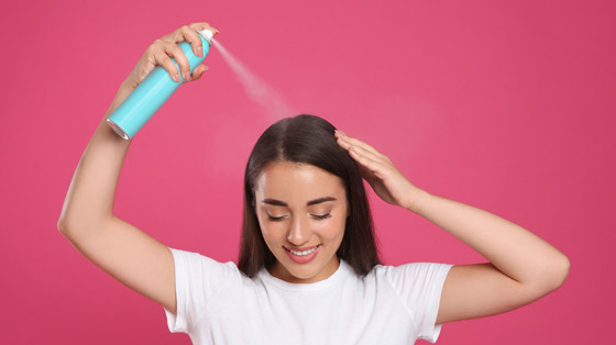 لماذا عليكِ جعل الشامبو الجاف جزءاً من روتين ما قبل التمرين؟ صورة رقم 6