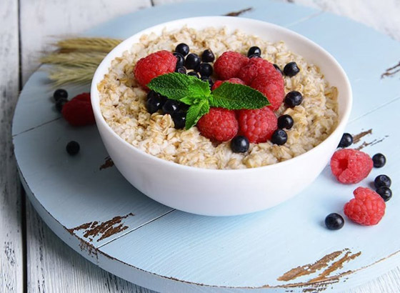 هذا ما يفعله بالجسم... فوائد لا تتوقعها في الشوفان صورة رقم 3