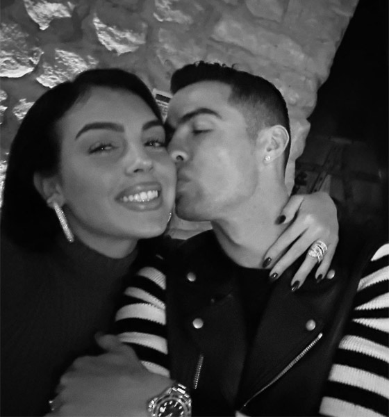 صورة رقم 2 - صور: عشاء رومانسي يجمع رونالدو وجورجينا في الرياض صورة رقم 2 - صور: عشاء رومانسي يجمع رونالدو وجورجينا في الرياض