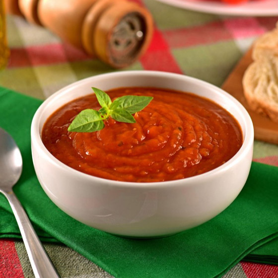 مثل الجاهزة.. طريقة تحضير صلصة المارينارا الشهية صورة رقم 2