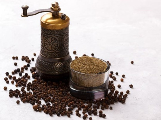 الفلفل الأسود.. فوائد صحية لا تقف عند تتبيل الطعام صورة رقم 1