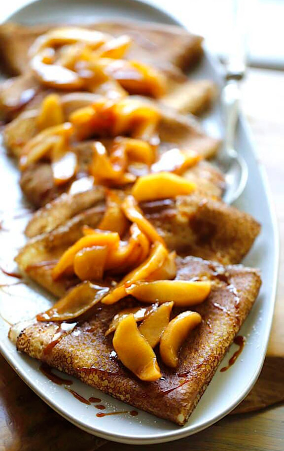 إليكم طريقة عمل كريب بالتفاح والقرفة.. شهي ولذيذ صورة رقم 2