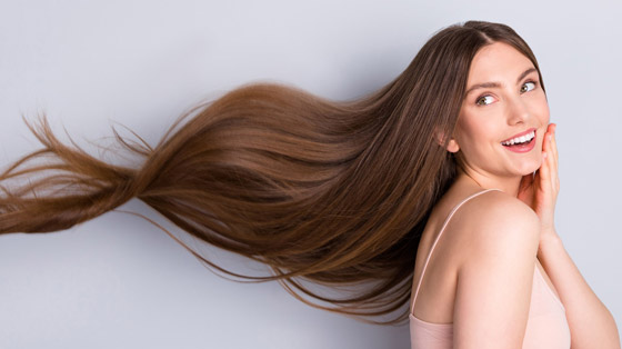 7 فيتامينات أساسية يحتاج إليها شعركِ.. لنمو صحي صورة رقم 1