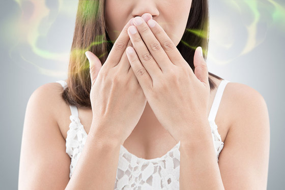 إليكم علاجات منزلية طبيعية لعلاج رائحة الفم الكريهة صورة رقم 1