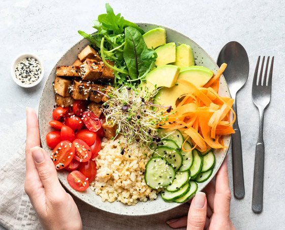 أحدها لا تتوقعه.. 5 أطعمة تنقص الوزن وتخفض الكوليسترول صورة رقم 1