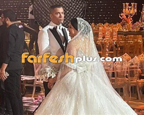 صورة رقم 4 - خلافات صادمة! حسن شاكوش يطرد زوجته من المنزل بعد أن سجدت له، والعروس تشكوه للشرطة! صورة رقم 4 - خلافات صادمة! حسن شاكوش يطرد زوجته من المنزل بعد أن سجدت له، والعروس تشكوه للشرطة!