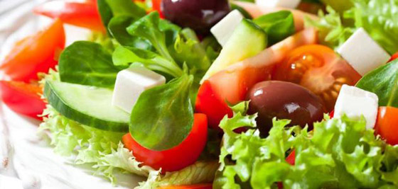 خليها على مائدة افطارك.. تعرف على فوائد طبق السلطة الخضراء فى رمضان صورة رقم 2