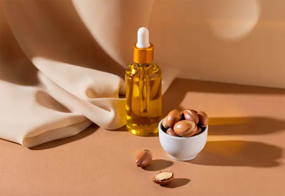 أي زيوت نباتية هي الأفضل لتنظيف البشرة؟ تعرفوا عليها.. صورة رقم 3 أي زيوت نباتية هي الأفضل لتنظيف البشرة؟ تعرفوا عليها.. صورة رقم 3
