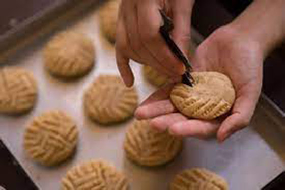 أضرار الإفراط في تناول الكعك.. من تسوس الأسنان إلى عسر الهضم صورة رقم 2