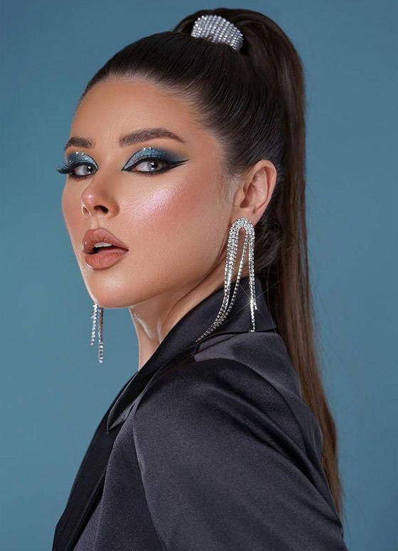 بالصور: إليكم تسريحات شعر مميزة وجميلة لصاحبات الشعر الطويل صورة رقم 5 بالصور: إليكم تسريحات شعر مميزة وجميلة لصاحبات الشعر الطويل صورة رقم 5