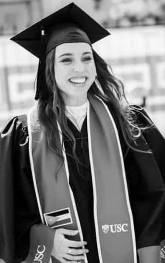 صورة رقم 10 - الأسرة الملكية الأردنية تحتفل بتخرج الأميرة سلمى بدرجة البكالوريوس صورة رقم 10 - الأسرة الملكية الأردنية تحتفل بتخرج الأميرة سلمى بدرجة البكالوريوس