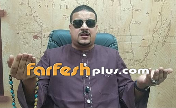 صورة رقم 4 - فيديو يثير الجدل: مقرئ يغني لـ أم كلثوم في فرح شعبي ويقول: أنا شاب فرفوش! صورة رقم 4 - فيديو يثير الجدل: مقرئ يغني لـ أم كلثوم في فرح شعبي ويقول: أنا شاب فرفوش!