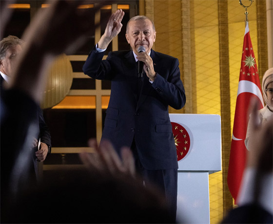 صورة رقم 4 - رحلة أردوغان من بائع للكعك إلى سدة الحكم في تركيا صورة رقم 4 - رحلة أردوغان من بائع للكعك إلى سدة الحكم في تركيا