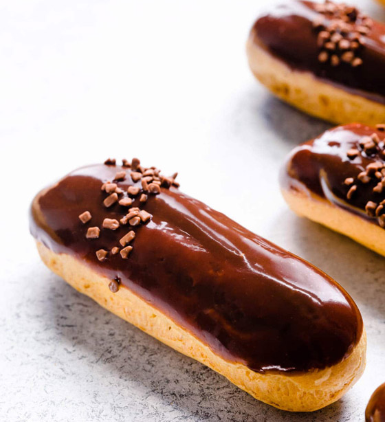 إليكم طريقة تحضير اكلير بالقهوة.. حلى فرنسي شهي وخفيف صورة رقم 8 إليكم طريقة تحضير اكلير بالقهوة.. حلى فرنسي شهي وخفيف صورة رقم 8