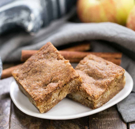 إليكم طريقة تحضير براونيز صحي بالتفاح.. خفيف وطيب صورة رقم 2 إليكم طريقة تحضير براونيز صحي بالتفاح.. خفيف وطيب صورة رقم 2