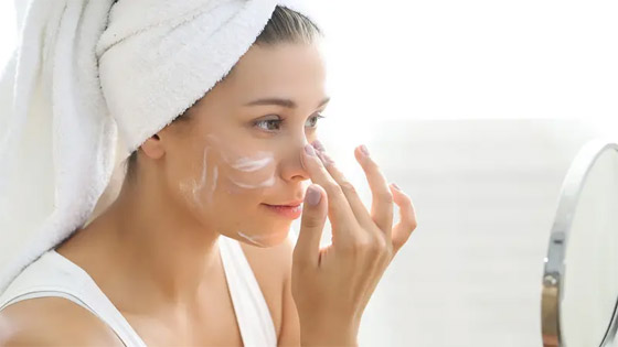 لتأخير شيخوخة الجلد.. اتبعوا هذه الخطوات الـ3 صورة رقم 1 لتأخير شيخوخة الجلد.. اتبعوا هذه الخطوات الـ3 صورة رقم 1