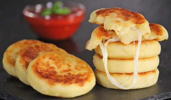 إليكم طريقة تحضير بان كيك بالجبنة اللذيذ صورة رقم 5 إليكم طريقة تحضير بان كيك بالجبنة اللذيذ صورة رقم 5