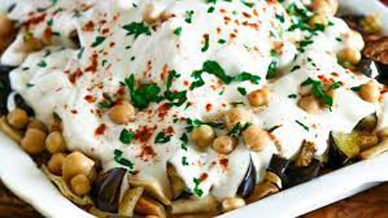 فتة الباذنجان من المقبلات المحبوبة.. وهذه طريقة تحضيرها صورة رقم 6