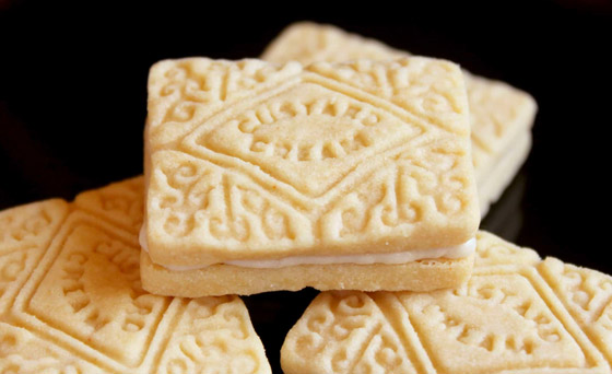 إليكم طريقة تحضير بسكويت بالكاسترد الشهي صورة رقم 4 إليكم طريقة تحضير بسكويت بالكاسترد الشهي صورة رقم 4