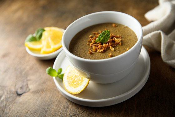 شوربة العدس بالحامض.. وجبة غذائية مفيدة صورة رقم 1